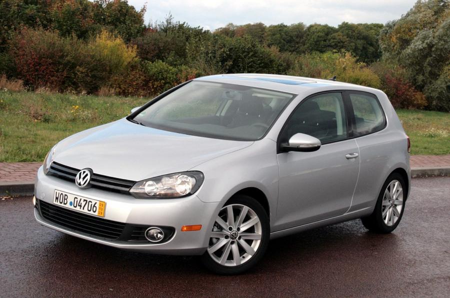  Volkswagen Golf 2010 года  (фото 1 из 36)